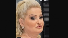 "ŠTA SE DESILO SA SANJOM ĐORĐEVIĆ?" Pevačica otečena u licu, ljudi šokirani: "Unakazila se"