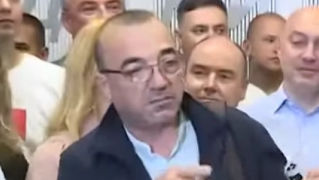 ODBORNIK RUSKE STRANKE IZ NIŠA: Ne mogu da budem u koaliciji s doktorom koji se druži s američkim generalima!