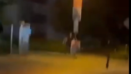 OBJAVLJEN JEZIVI SNIMAK NAPADA NA NEMAČKOG POLITIČARA Koh je nakon ubadanja odmah prevezen u bolnicu (VIDEO)