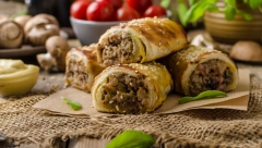 ROLAT PITA DRŽAĆE VAS DUGO SITIM A NIJE MASNA Savršen spoj testa sa mesom, za gurmane i one izbirljive