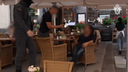 RUSI UHVATILI FRANCUZA U MOSKVI Osumnjičen za špijunažu (VIDEO)