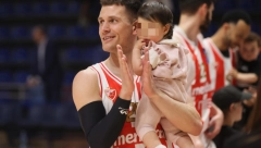 KADA VAS PITAJU ČIJE JE KOSOVO, POKAŽITE IM OVO Nedović jednom slikom "uništio" lažnu naciju - Albanci "na aparatima" (FOTO)