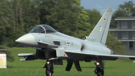 NEMAČKA POJAČAVA VAZDUHOPLOVNE SNAGE! Kupuje još 20 borbenih aviona (VIDEO)