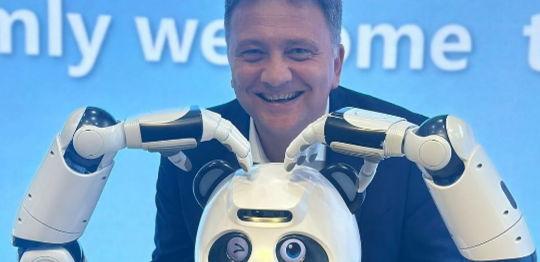 ZAVRŠENA POSETA DELEGACIJE SRBIJE KINI! Mihailo Jovanović: Iskustva stečena tokom posete doprineće razvoju veštačke inteligencije u okviru programa „Skok u budućnost – Srbija 2027“