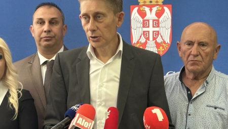 OTKUPNA CENA MALINA 250 DINARA: Ministar Aleksandar Martinović o dogovoru sa malinarima