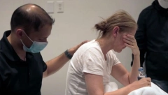 PEVAČICI ZBOG BOLESTI PUKLA REBRA Otkrila jezive detalje pakla kroz koji prolazi: Osećam kao da me neko davi