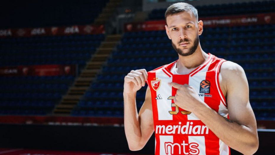 OVA POZNATA DAMA JE DEVOJKA UROŠA PLAVŠIĆA Svi je dobro znate, a niste imali pojma da planira svadbu sa košarkašem