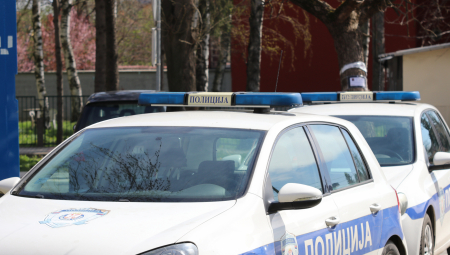 ZVERSKI PRETUČEN MUŠKARAC U BEOGRADU! Napadači mu zadali teške telesne povrede!