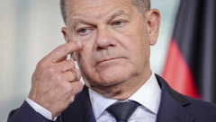 NEMCI REKLI ''NAJN'' AMERIČKOM ORUŽJU U SVOJOJ ZEMLJI! Zbog jedne stvari letelo perje u strankama!