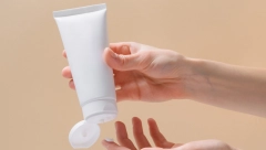 ISKORISTITE KREMU DO POSLEDNJE KAPI Žena pokazala neverovatan trik koji ne košta ni dinar, pogledajte ovo