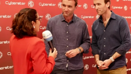 JEDAN JEO SAMO MESO, DRUGI BIO VEGAN Eksperiment ovih blizanaca će vas ostaviti u ŠOKU, evo kako izgledaju njihova tela (FOTO)