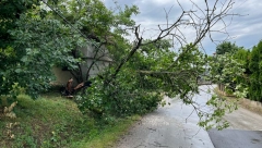 GDE JE GRAD UDARIO, TU JE KIDAO Pogledajte uništenje koje je nevreme ostavilo iza sebe u selima oko Čačka (FOTO)
