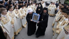SVE STAJE ZBOG SPASOVDANA, BEOGRAD SPREMNO DOČEKAO MOŠTI SVECA! Ove ulice prestonice će danas biti zatvorene zbog litija!