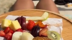 "TOLIKO"?! Grci "deru" naivne turiste - Za flašu vode i voćnu salatu 520 evra, "ljudi, šta je ovo"