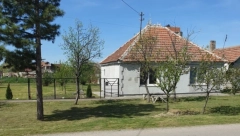 DRAGAN PREKO OGLASA PRODAJE RENOVIRANU KUĆU ZA SMEŠNE PARE! Oko kuće postavljene i kamere, evo GDE se nalazi!