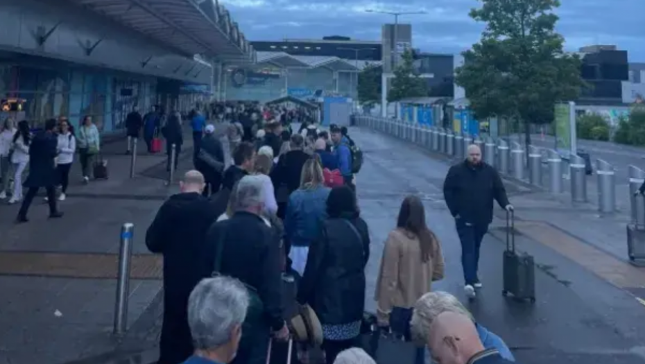 NASTAO HAOS NA AERODROMU Promenjena pravila izazvala konfuziju kod građana