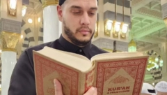 DEJAN DRAGOJEVIĆ DANAS SLAVI BAJRAM! Bivši zadrugar objavio fotografije iz Meke, a ovaj detalj svi su primetili!