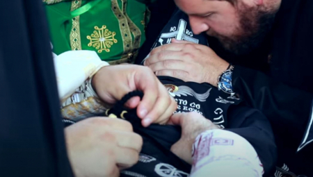 NEVEROVATNO Mnogobrojni vernici su plakali od sreće na liturgiji Svetog Zosima u Tumanu