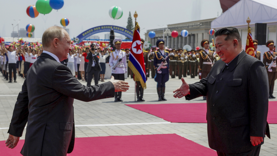PUTIN I KIM POČELI RAZGOVORE Svet na nogama (FOTO)