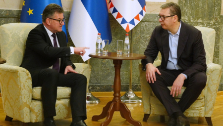 LAJČAK IZ PRIŠTINE STIŽE U BEOGRAD Divljanje Kurtija mora da prestane! Predsednik Vučić se sastaje sa specijalnim predstavnikom EU