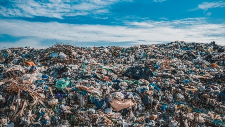 IMA 30 GODINA I ZARAĐUJE PRODAVAJUĆI SMEĆE: Zaradio je već 66.000 evra