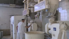 DEČAK (5) UPAO U MAŠINU ZA TESTO I STRADAO Porodica tog dana htela da otvori pekaru, nezapamćena tragedija u Borči