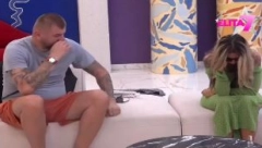 ANELI I JANJUŠ GRCAJU U SUZAMA NAKON ABORTUSA Ahmićeva neutešna, košarkaš pokušao da joj priđe, evo kako je odreagovala