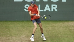 SINER U FINALU Italijan protiv Hurkača za titulu u Haleu