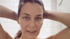 TRUDNA MARIJA KILIBARDA BEZ TRUNKE ŠMINKE! Voditeljka gazi petu deceniju i ne libi se da pokaže pravo lice, komentari samo pljušte!