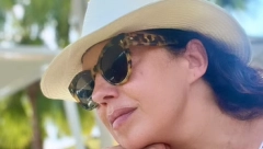 VRELI KADROVI NATAŠE NINKOVIĆ! Glumica napustila Srbiju, otišla na zasluženi odmor, a njene fotke usijale mreže