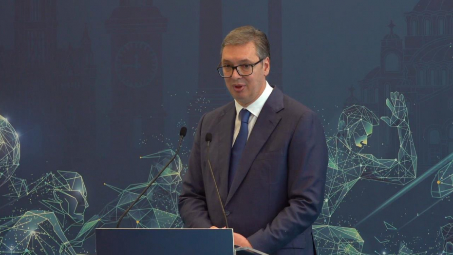 PREDSEDNIK VUČIĆ POSLAO MOĆNU PORUKU: Srbi žele slobodu - Mi nismo ničiji patrljak!