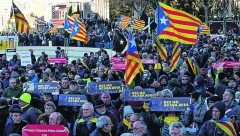 SEPARATISTI SVIH ZEMALJA, UJEDINITE SE Katalonci se pokazali kao Kurtijeva braća po mržnji