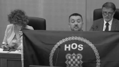 UŽAS U HRVATSKOM SABORU Poslanik razvio zastavu HOS-a (VIDEO)