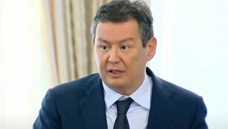 KAZAHSTANSKI MILIONER KRIV ZA KATASTROFU! S njegove jahte je ispaljen vatromet koji je zapalio čuveno grčko ostrvo