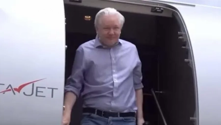 ASANŽ STIGAO! Evo kako će se okončati agonija fuga preko deset godina  (VIDEO)