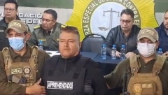 PROPAO PUČ, UHAPŠEN KOMANDANT Pobunjenici su tokom noći u predsedničku palatu (VIDEO)