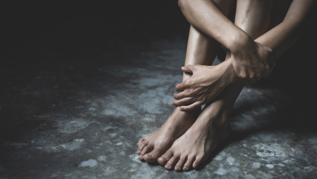 MUŠKARAC I MALOLETNICA SILOVALI I PODVODILI DEVOJKU (24) IZ NIŠA Nastavljeno suđenje, svedočio neuropsihijatar