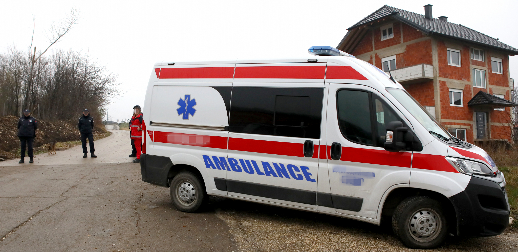 TINEJDŽERKA (18) POVREĐENA U UDESU    Hitno je prevezena u Urgentni centar