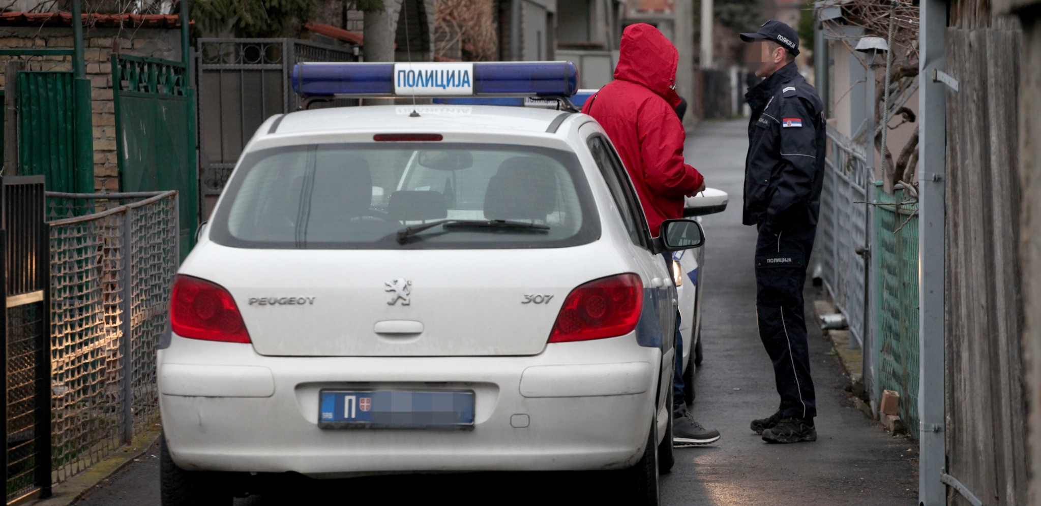 DETALJI INCIDENTA U VRANJU Htela da "iseče" devojku jer je u vezi sa njenim bivšim