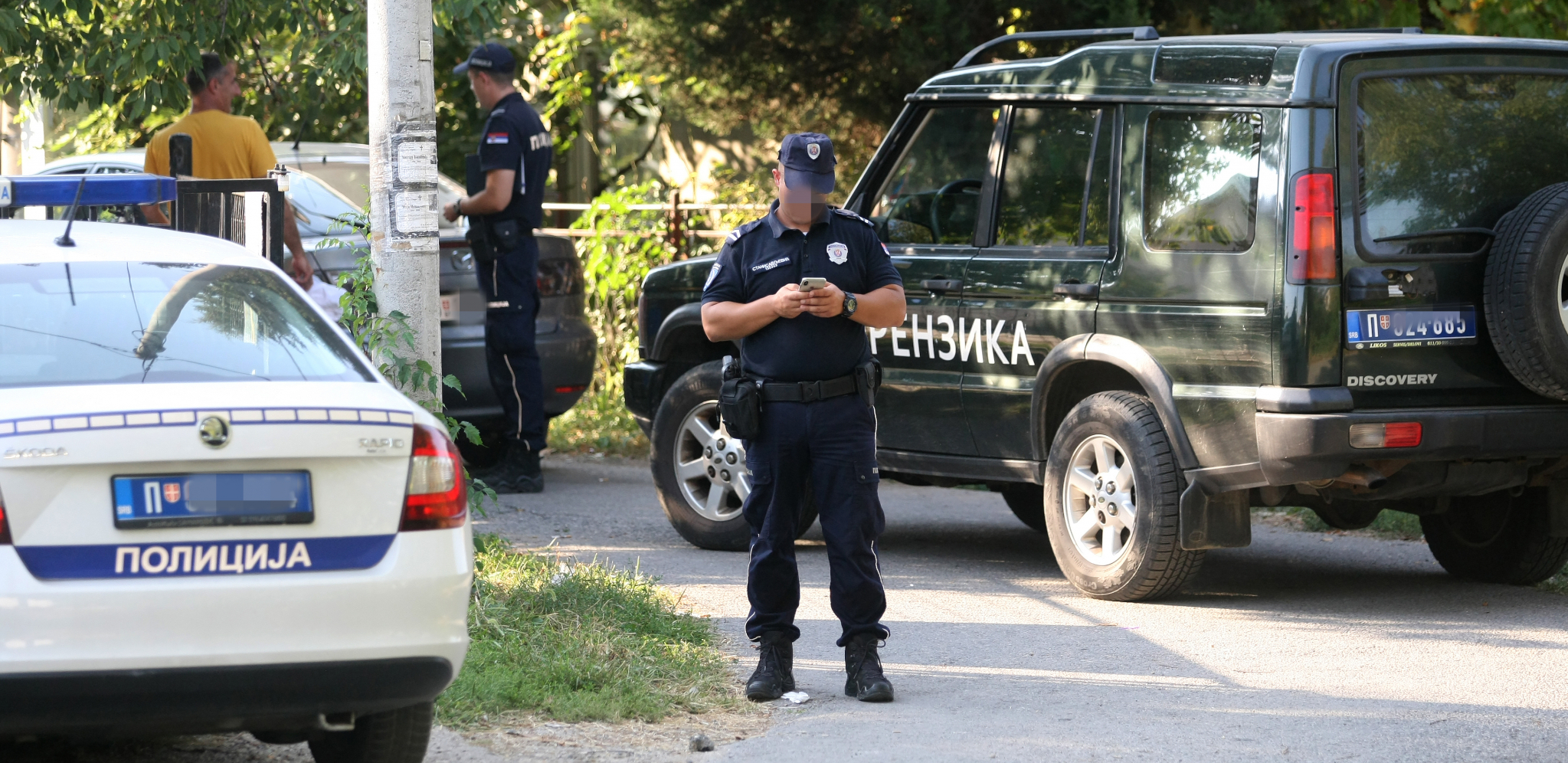 EVO ZAŠTO JE POLICIJA OPKOLILA BLOK 29: Hrvati povezani sa ogromnom količinom oružja u garaži na Novom Beogradu