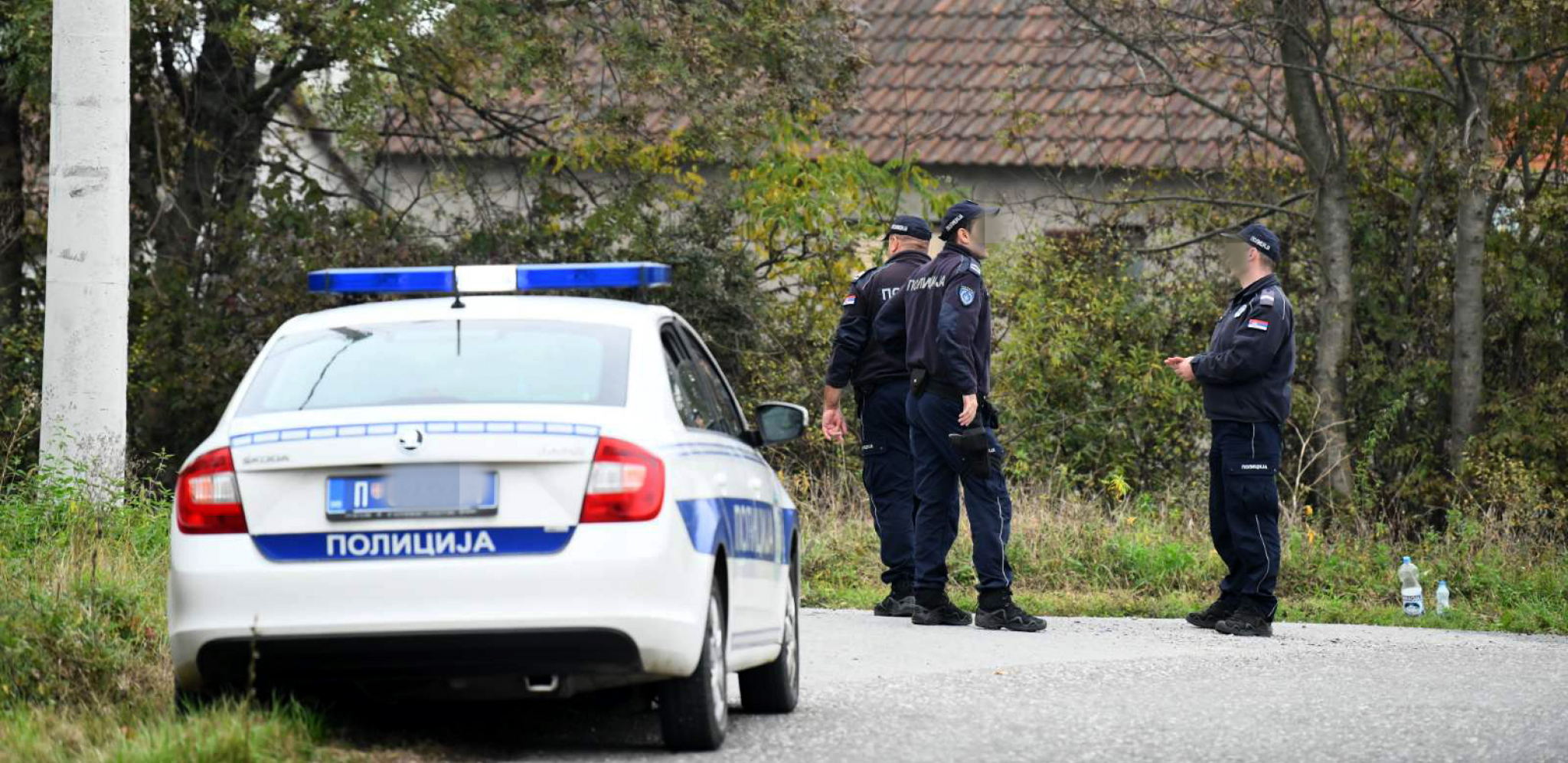 DRAMA U ČAČKU! Muž izbo ženu nožem pa preplivao Zapadnu Moravu!