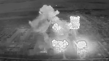 UKRAJINCI NEMOĆNI PRED NAJSTRAŠNIJIM ORUŽJEM RUSIJE Ruši čitave solitere u sekundi, vazduh izgori a onda sledi UDARNI TALAS (VIDEO)