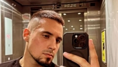 SVI BRUJE O DETALJU NA NJEGOVOJ RUCI Sin Dragane Mirković raspametio javnost, evo šta je Marko pokazao