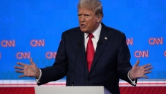TRAMP SE OGLASIO NAKON DEBATE Amerikancima poručio samo jedno (VIDEO)
