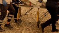 "POKUŠAVAO JE DA DIŠE, DA DOĐE DO DAHA..." Dečak (14) pao sa krova zgrade u Solunu, komšije iznele potresne detalje nesreće