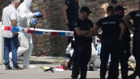 TELO I DALJE NA DEDINJU, U TOKU POTRAGA ZA RENOOM: Sumnja se da je napadača neko dovezao