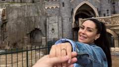 ALEKSANDRU BURSAĆ VERENIK PREVARIO SA STARLETOM Priznao joj sve, pevačica doživela šok, tresla se i plakala!