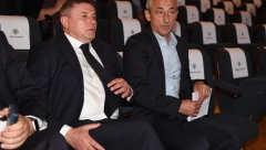 KO JE ČOVEK KOJI ŽELI DA BUDE SELEKTOR SRBIJE? Da nije bilo rata igrao bi u Barseloni, želeli ga Zvezda i Partizan, FIFA ga surovo kaznila iz neverovatnog razloga