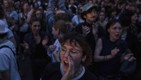 IZNENAĐENJE U FRANCUSKOJ Poznati lovac na naciste pozvao birače: Glasajte za njih