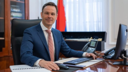 SINIŠA MALI ČESTITAO VATERPOLISTIMA Bravo, delfini! Hrabro i odlučno do medalje! Vi ste naš ponos!